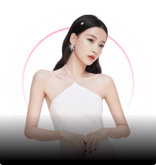 开场失良机！胡桑诺夫解围失误，巴尔韦德单刀机会射门被扑